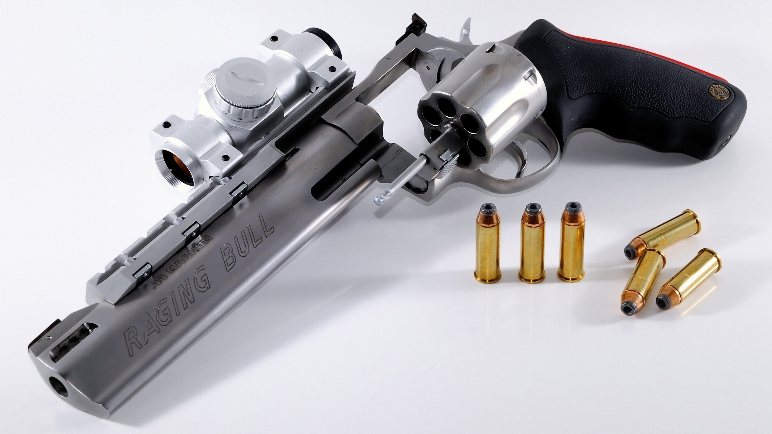 开云中国大陆-德尚续约法国国家队主教练至2026年，法国队长德尚